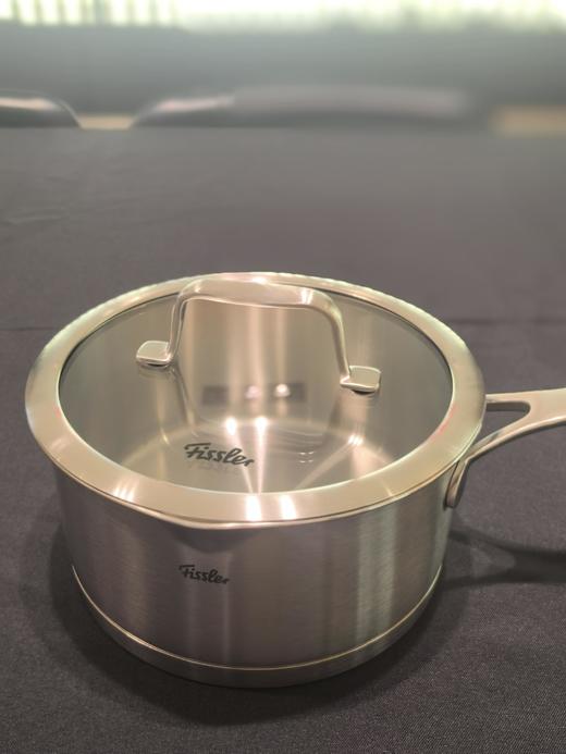 【春上新】10楼菲仕乐 18㎝布达佩斯单柄小奶锅  吊牌价1080元   活动价 399元 商品图2