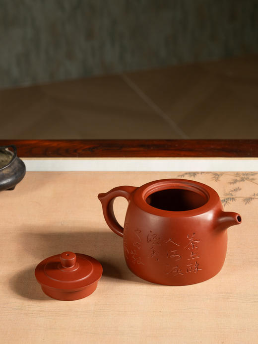《井栏壶（石泉铭文）》陈富强  江苏省工艺美术大师，正高级工艺美术师，江苏陶瓷艺术名人 商品图1