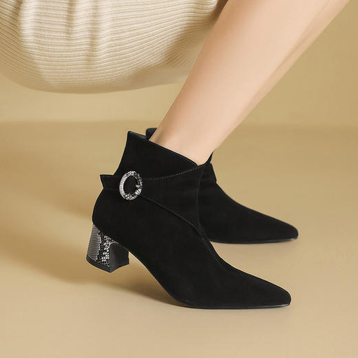 【预售5天】秋冬磨砂真皮中跟短靴女新款时尚百搭低跟女靴YS&0668 商品图1