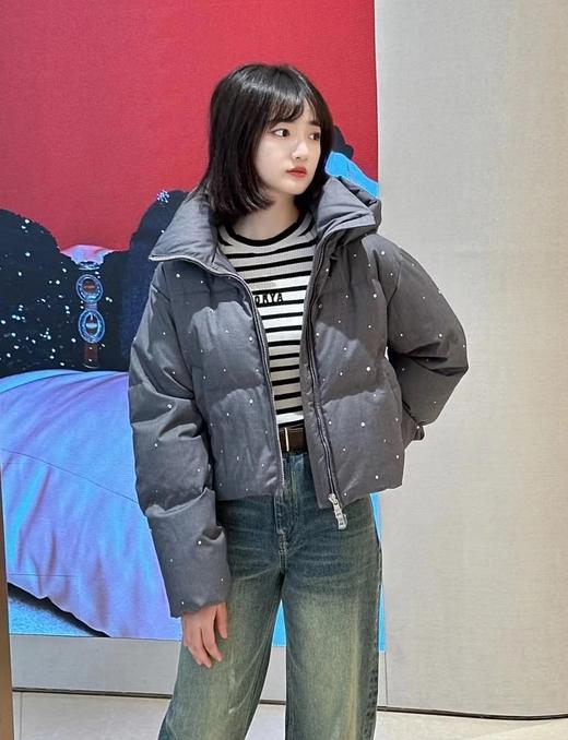 1025-6  时髦姑娘入 ZY烫钻 短款 小面包 连帽羽绒服 商品图3