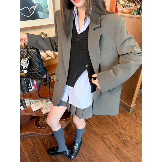 <曾小咸推荐>现货秒杀！成本巨贵，拍下包赚！灰色西装外套 日常299.99 立减150 秒杀149.99！ 商品图2