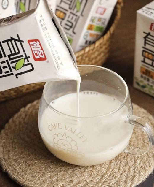 【有机液态豆乳】10盒24.9祖名有机豆乳 配料的白砂糖都是有机的，口感浓醇丝滑 无豆腥味 配料表干净 每盒含6.25g蛋白质基地直邮 商品图3