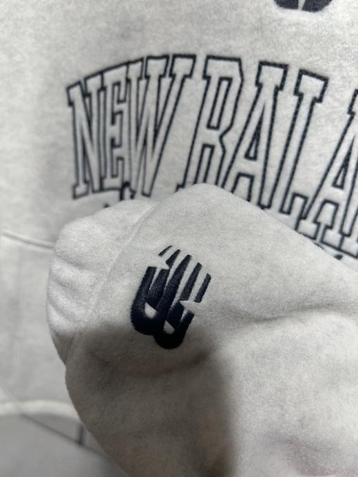 【云粉节】 【新品】7楼 NewBalance女士休闲舒适保暖立领加绒卫衣 吊牌价：699元 商品图4