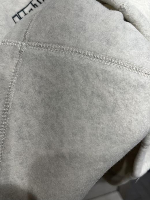 【云粉节】 【新品】7楼 NewBalance女士休闲舒适保暖立领加绒卫衣 吊牌价：699元 商品图3