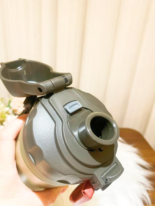 【春上新】9楼母婴生活馆 【新品9折】膳魔师复古潮酷系列保温直饮杯带提手1000mL 吊牌价：328元 活动价：279元 商品图6