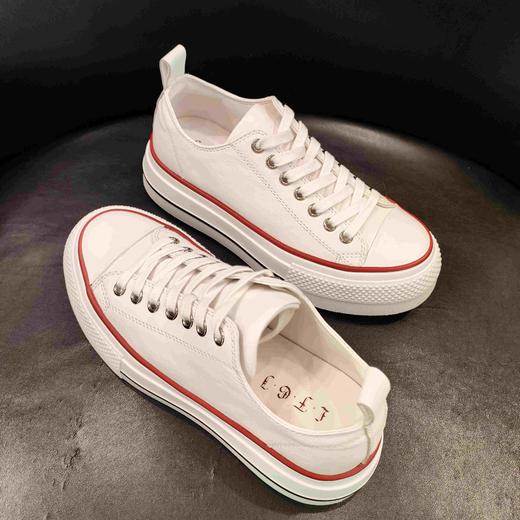 LFGJ凌介女鞋  16511 时尚简约超轻底小板鞋 商品图4