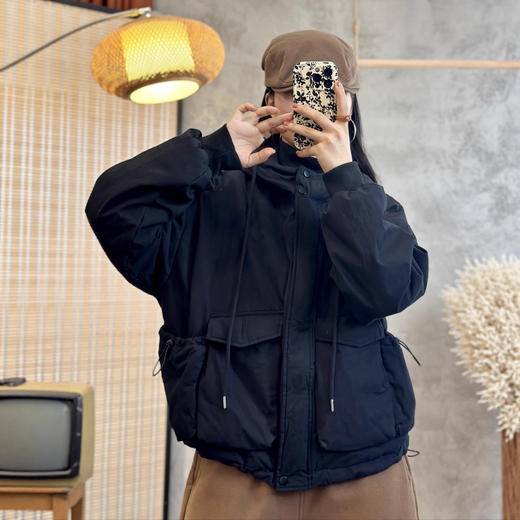 2025冬季新款 复古拼接贴布大口袋做旧棉衣 宽松连帽外搭开衫棉衣 商品图0