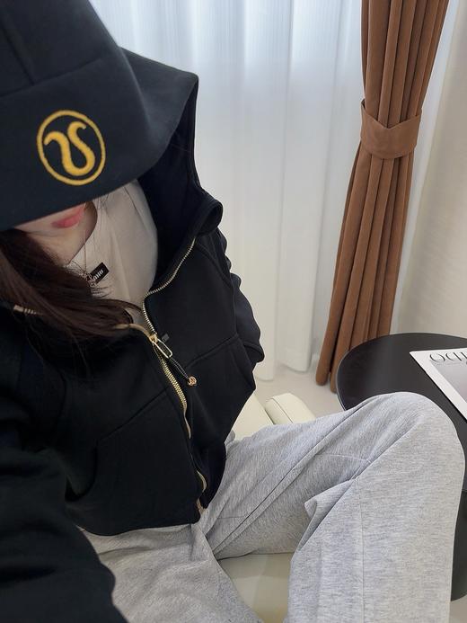 【非质量问题不退货】Lulu露露 你们要的金标金拉链来了！ Scuba连帽卫衣外套～ 今天吃土都要冲啊[（ZY*EJ） 商品图0