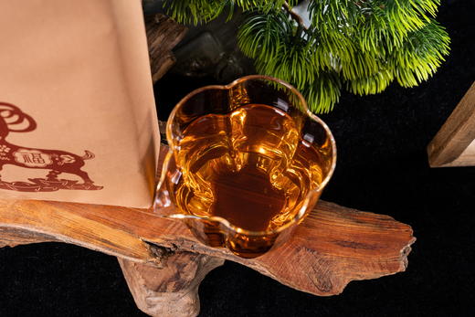 金花姑姑*喜气羊羊 羊年生肖茶 纪念茶 1.1kg 商品图3