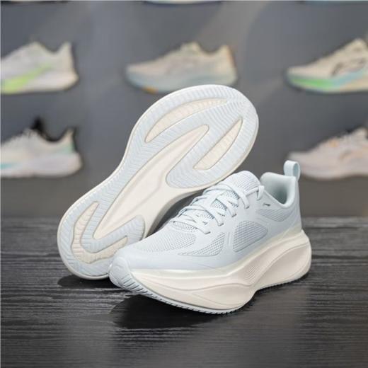 李宁女子2025秋季轻质透气柔软运动鞋跑步鞋ARHV024-5 商品图2