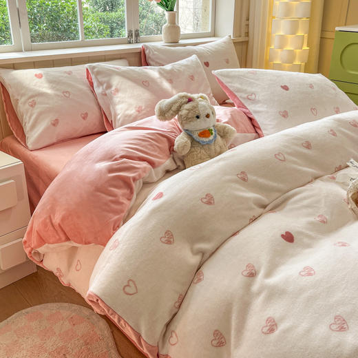 【爆单！冬日暖融融四件套】绒入生活 AB面牛奶绒四件套 一套含牛奶绒床单/被套/枕套2，高克重面料，厚实保暖，软糯触感，亲肤舒适！ 商品图0