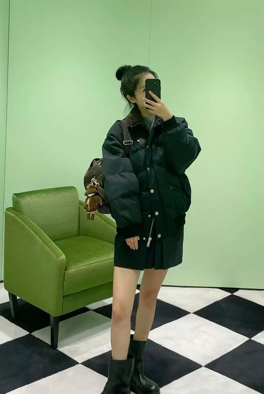 1025-4 又是来不及刷就会下架 怕打 撞色领 宽松短款 女士羽绒服 商品图5