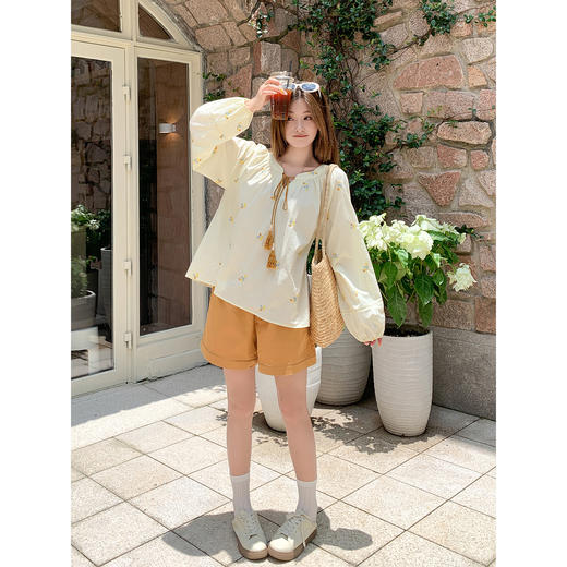 【149元任选2件】现货！系带领泡泡袖衬衫 商品图3