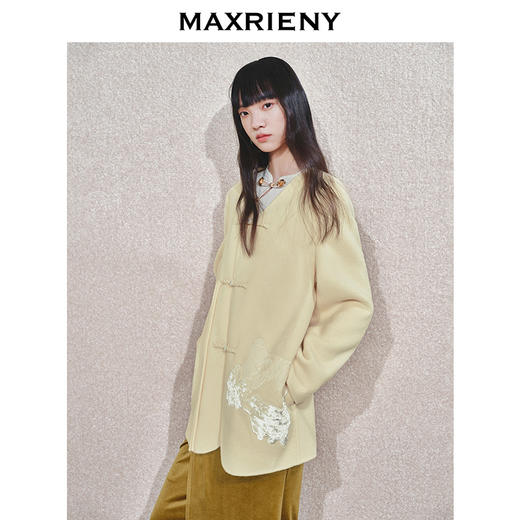 【商场同款-节庆新中式】MAXRIENY珠片绣花中式复古毛呢外套女(货号:MC85JA790) 商品图2