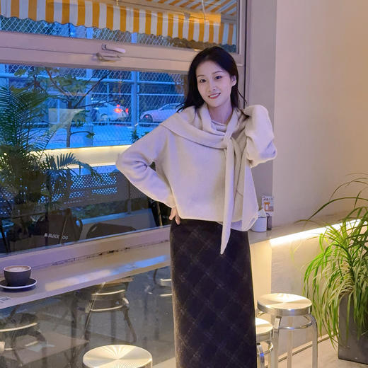 火桐hooton 皇家入门级 康赛妮花纱山羊绒圆领套头衫+三角巾 商品图2