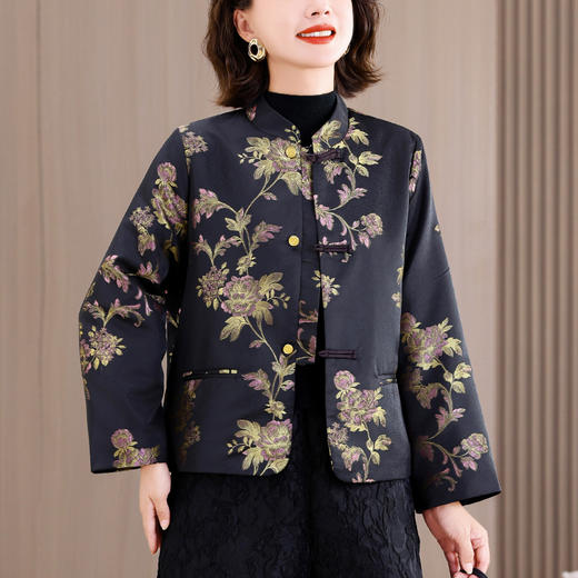 2025秋冬新款中年妈妈轻中式v领廓形复古盘扣长袖宽松外套女上衣 商品图0