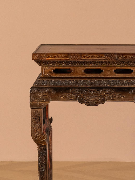 清中期	紫檀高束腰三弯腿带托泥缠枝牡丹纹方香几 商品图2