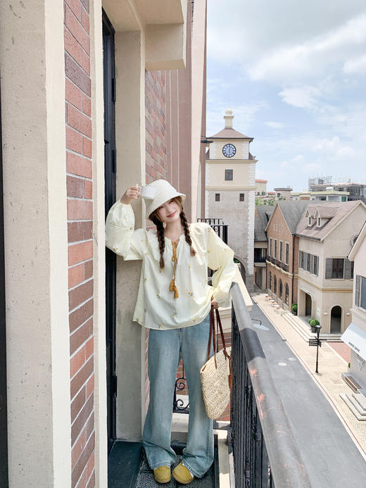 【149元任选2件】现货！系带领泡泡袖衬衫 商品图5