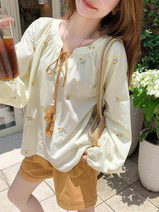 【149元任选2件】现货！系带领泡泡袖衬衫 商品图13