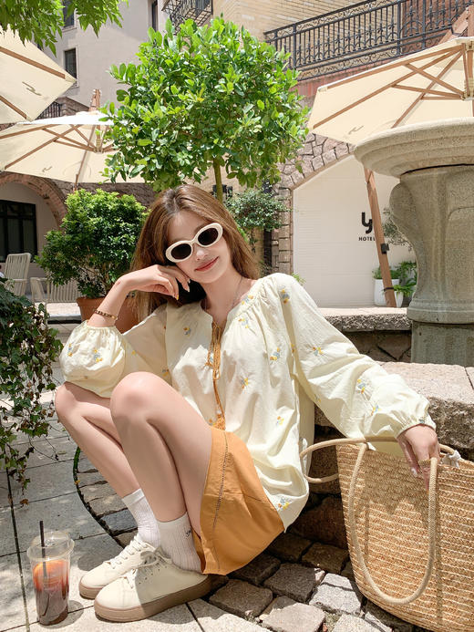 【149元任选2件】现货！系带领泡泡袖衬衫 商品图8