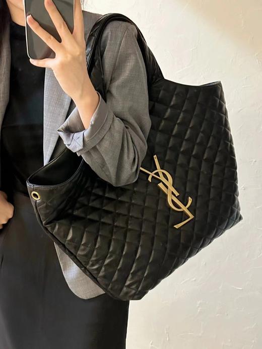 圣罗兰 “能够装下生活的一切”的 包袋 ICARE 大小号托特包（HH） 商品图6