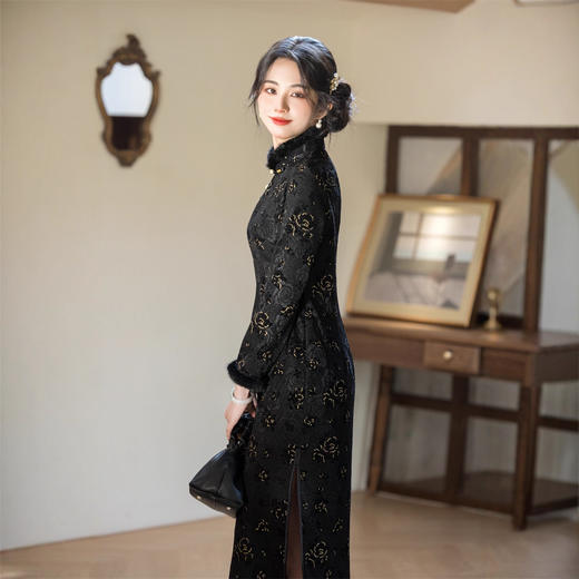 GX烫金植绒复合超柔长款旗袍2025秋冬款复古国风长袖旗袍 商品图1