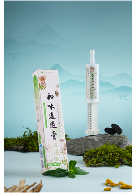 宠宝康加味逍遥膏60ml/支，辽饲预（2021）06002，效期：20270607，原料组成：纯化水、麦芽糖浆、酶解鸡肝粉、深海鱼油、复合氨基酸、白芍、当归、枸杞、葛根、姜黄、桑椹等