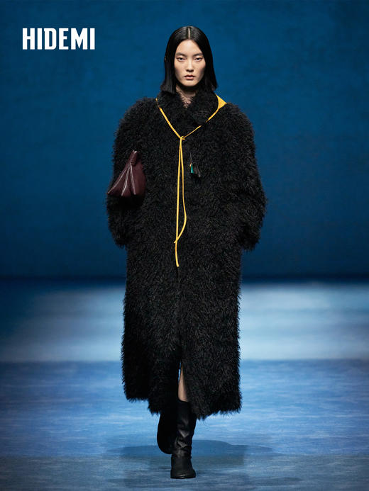 HIDEMI 大秀款进口环保卷毛长毛翻领廓形肩复古感加厚款大衣 商品图0
