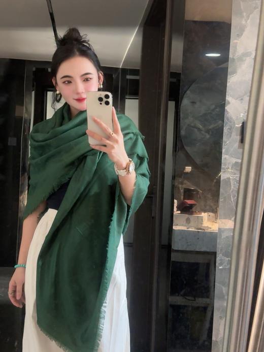 驴家Monogram绿色丝巾围巾披肩 商品图4