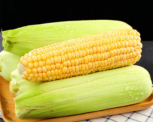 【叼鲜蔬】漳州长泰新鲜甜玉米（带衣 去头去尾）/1份（约2-3根，共1.5kg±100g） 商品图0