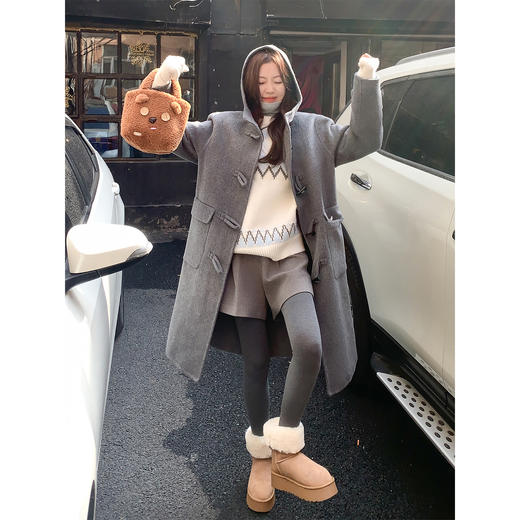 <曾小咸推荐>现货秒杀 ！微信超特价！韩系米白撞蓝灰毛衣 日常229.99 立减140 秒杀89.99！！ 商品图3