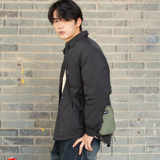 DRONKOO 2025 翻领左贴袋菱形格绗缝衬衫型短款中厚羽绒服 商品图1