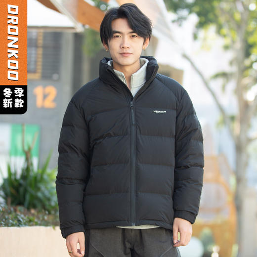 DRONKOO 2025 立领左胸字母袖子圆标基础短款中厚羽绒服 商品图0