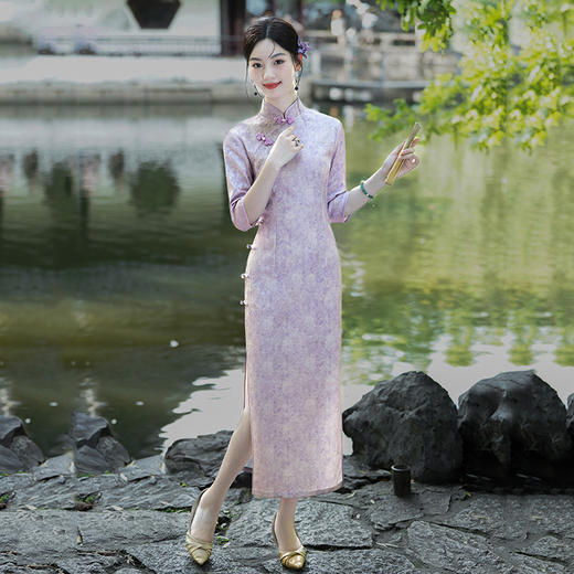 SC21931紫色国风中式长款秋季长袖旗袍改良年轻款2025新款女复古修身收腰 商品图1