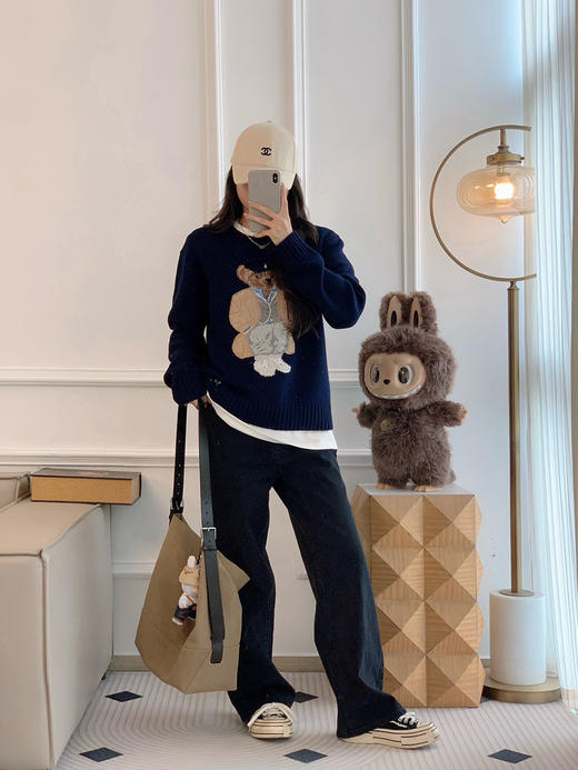 1027-4 亲戚工厂一手渠道货 小马秋冬新款 小熊提花 羊毛羊绒重磅针织套头衫 商品图3