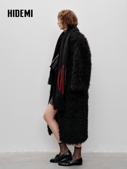 HIDEMI 大秀款进口环保卷毛长毛翻领廓形肩复古感加厚款大衣 商品图9