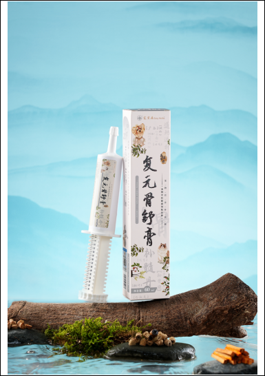 宠宝康复元骨舒膏60ml/支，辽饲预（2021）06002，效期20271105，原料组成：纯化水、乳酸钙、麦芽糖浆、酶解鸡肝粉、鸡肉粉、全脂牛乳粉、杜仲、补骨脂等，3月龄以上犬，猫