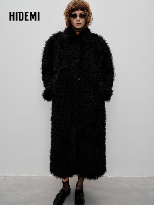 HIDEMI 大秀款进口环保卷毛长毛翻领廓形肩复古感加厚款大衣 商品图6