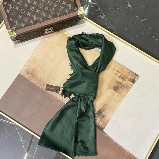 驴家Monogram绿色丝巾围巾披肩 商品图12