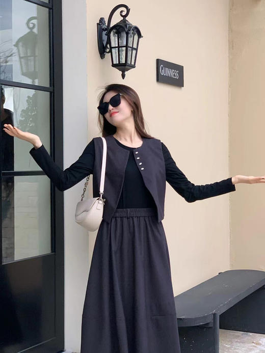 【百图lulu定制】【珍珠三件套】【一套279元】简约老钱风 长袖T恤 马甲 半裙 三件套 商品图13