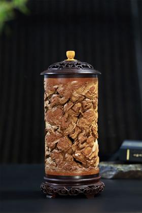 龙腾盛世。竹雕香薰炉