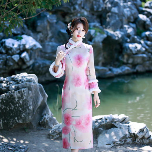 GX苏杭改良新中式长款加绒倒大袖旗袍2025秋冬款年轻少女款加厚旗袍 商品图2