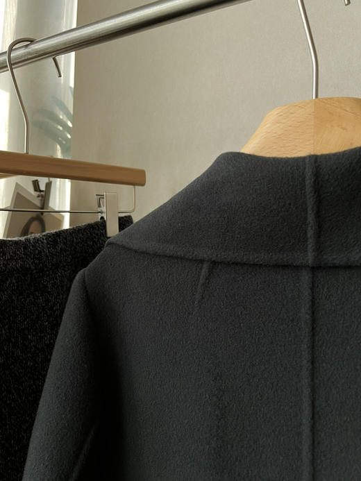 【气场之选】噢蜜ooomeooo大翻领10羊绒修身手工大衣 商品图12