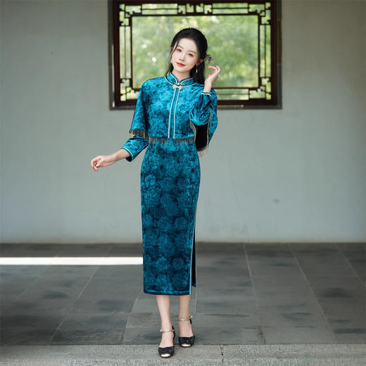 GX丝绒披肩旗袍套装2025秋冬新款时尚改良新中式日常可穿旗袍两件套 商品图0