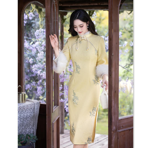 GX时尚年轻少女款水貂毛绣花超柔倒大袖旗袍2025秋冬新款日常旗袍裙 商品图3