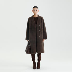 卡莉朵拉羊毛皮大衣C28D7943