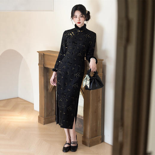 GX烫金植绒复合超柔长款旗袍2025秋冬款复古国风长袖旗袍 商品图2