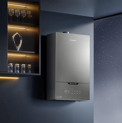 卡萨帝（Casarte）热水器 JSQ31-16CDP3FPXGU1 商品图0