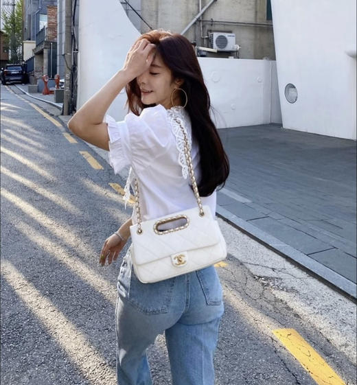 CHANEL 2020 春夏限定 CF 羊皮 白色镂空 手提翻盖包 商品图2