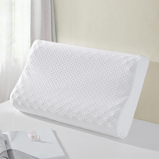 【春上新】10楼 安睡宝 针织透气乳胶枕-成人款 40*60*10/8cm 吊牌价999元/只 活动价299元/只 商品图0